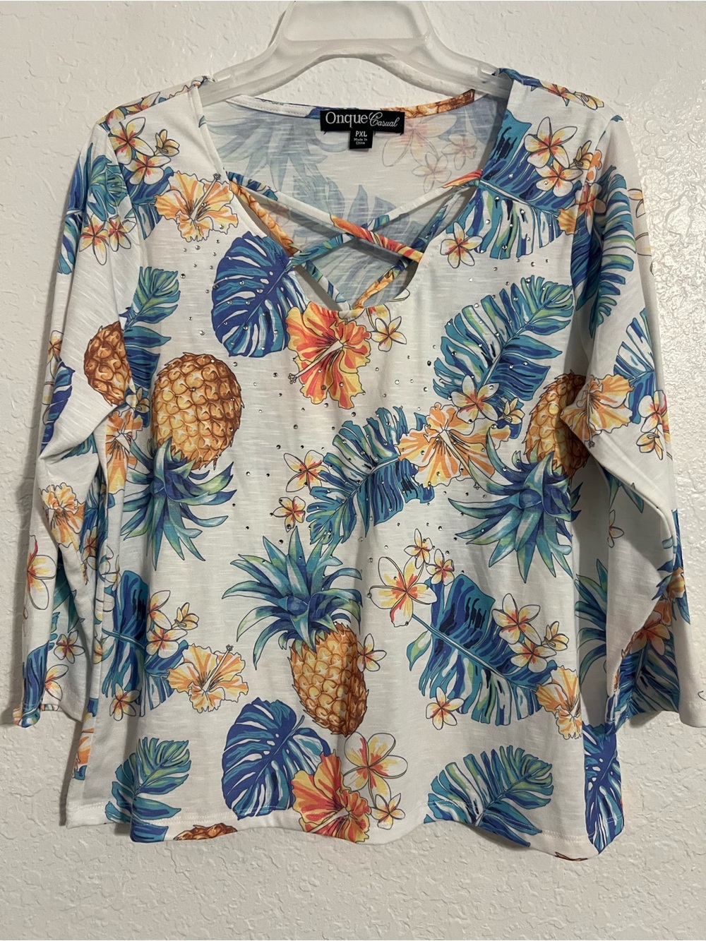 Onque Casuals Women 3/4 Sleeves Top Size PXL Pineapple Print Blouse #163